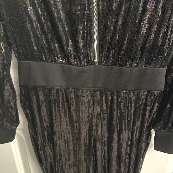 Black sequined romper with stretchy waist - Picture 3 of 6